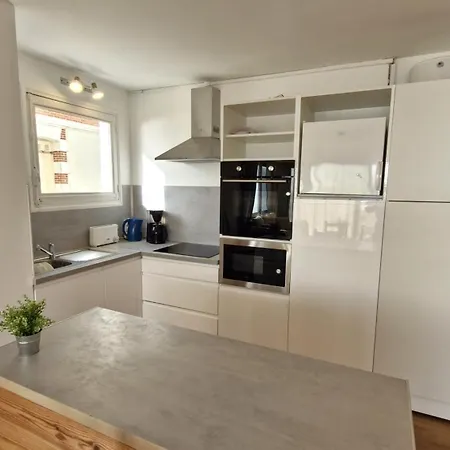 Apartment - Vue Pour Cet Face A La - Grande Conche